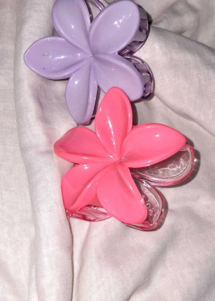 PASTEL FLORAL HAIR CLAW CLIPS