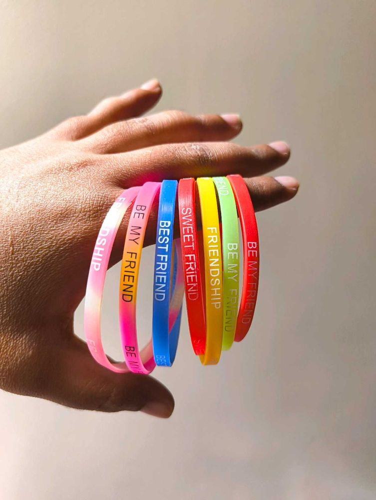 Set Of 7 Premium Friendship Rubber Bands