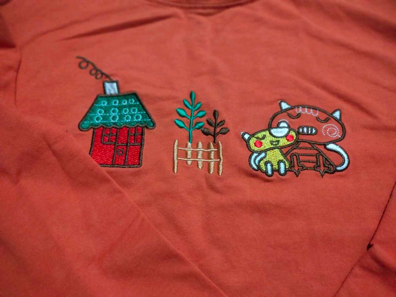 Cute cartoon embroidered tee
