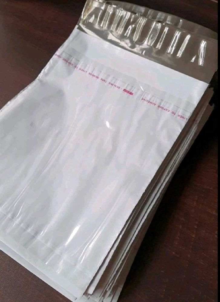 18 SHIPPING BAGS