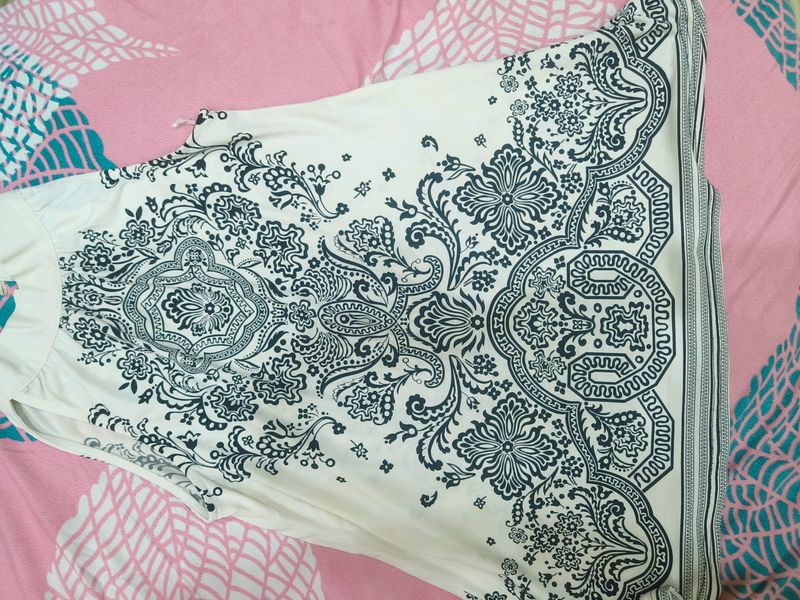 White Streachable Printed Top