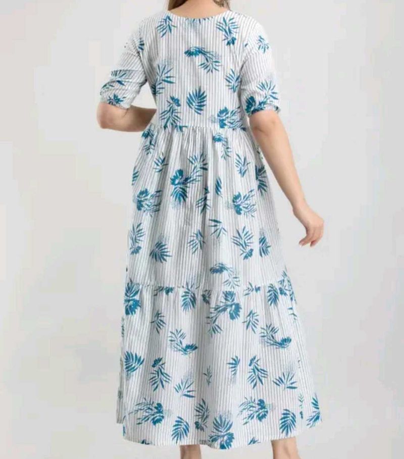 FLORAL WHITE &amp; BLUE LEAF PRINTED GOWN