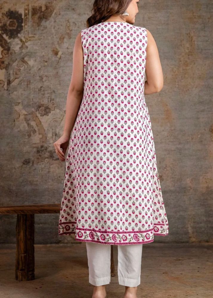 Floral Print Sleeveless Kurta