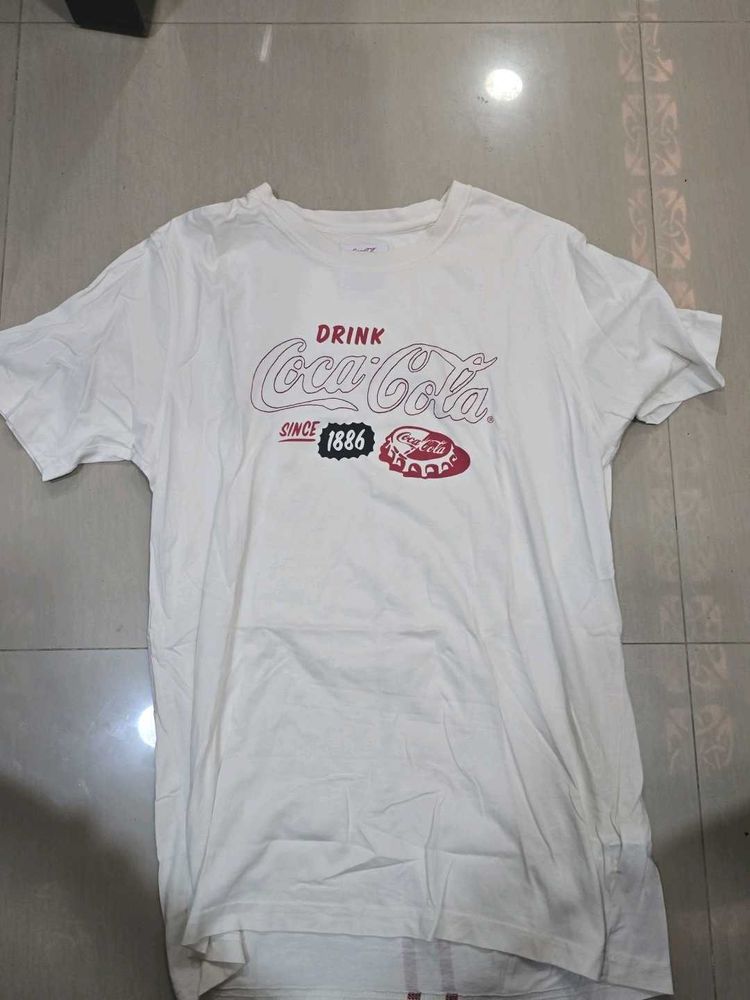 Coca-Cola Graphic Tee