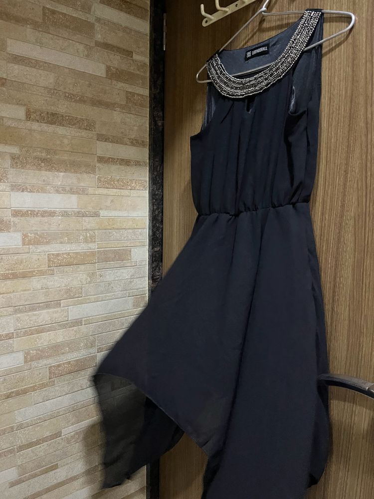 Designer embellished sleeveless Dress