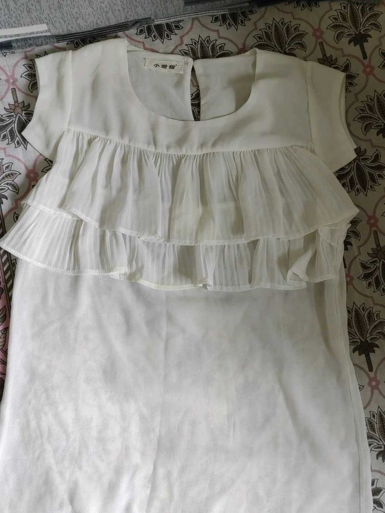 White Cute Top With Frill