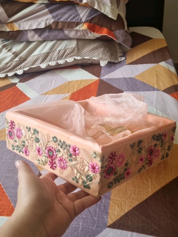 ENGLISH SUMMERY COLOURS GIFT BOX