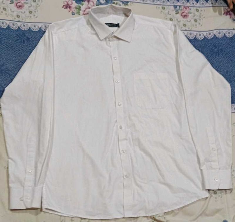 Men&#39;s White Long Sleeve Cotton Formal Shirt