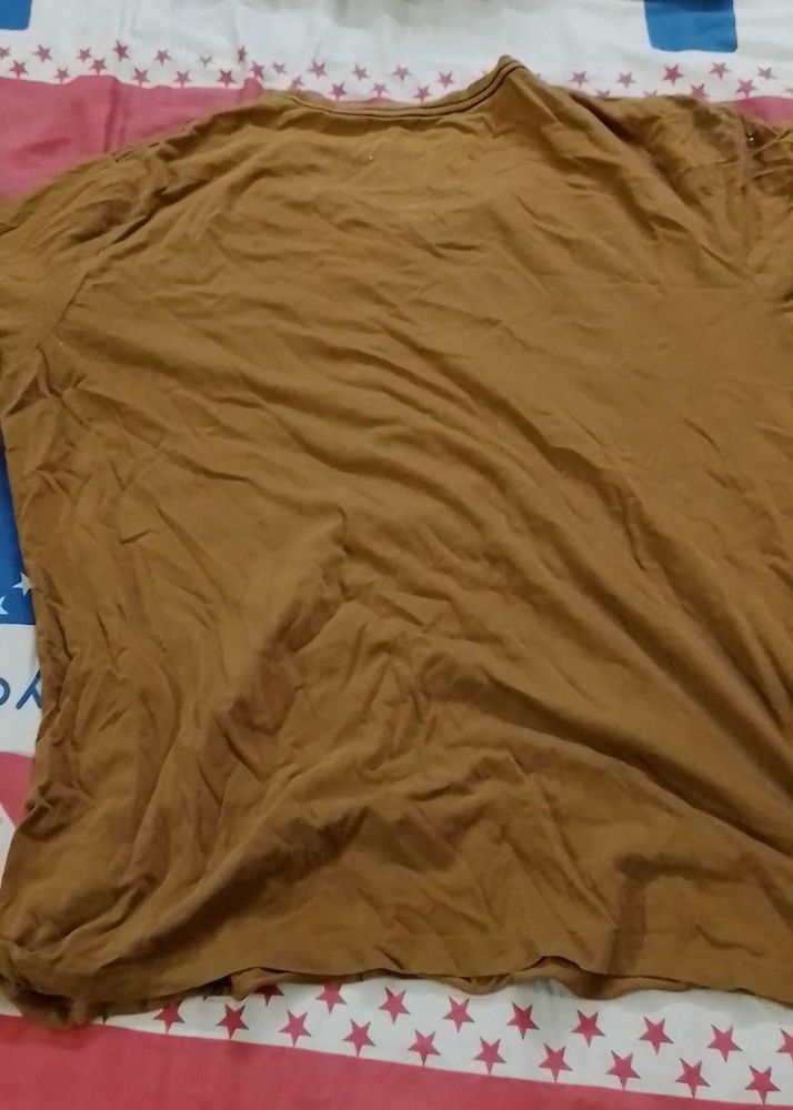 hi I want to sell thus brand t shirt