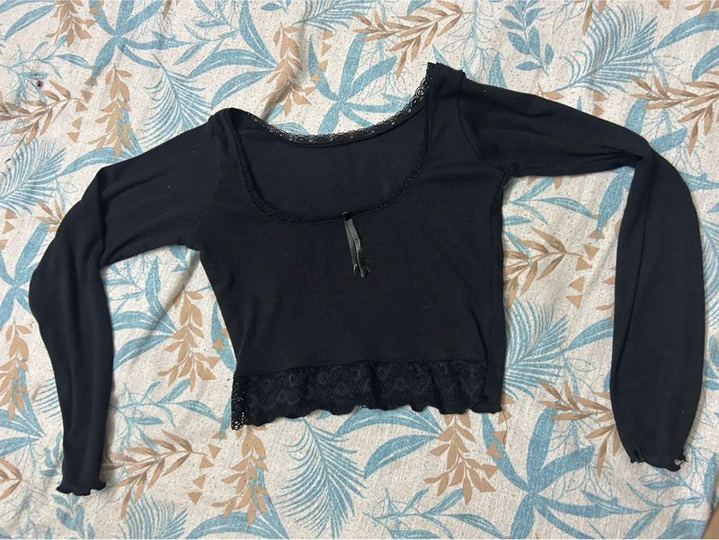 Lace Trim Long Sleeve Top