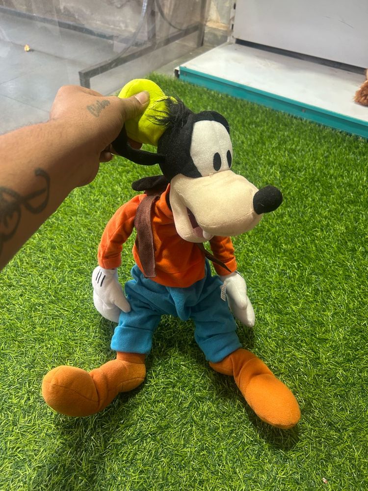 Authentic 20 Inch Disney Goofy Plush Toy