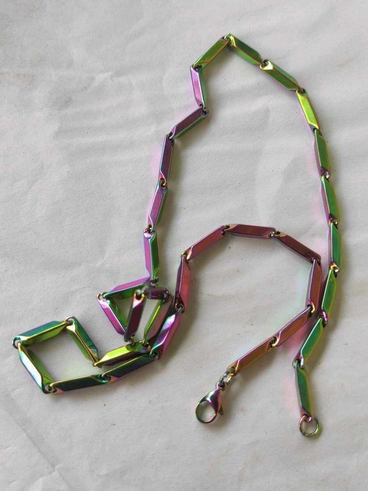 Iridescent Chain Necklace