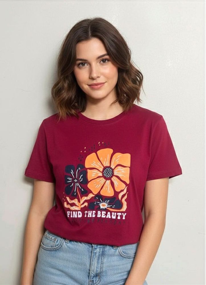Floral Graphic Tee 😍