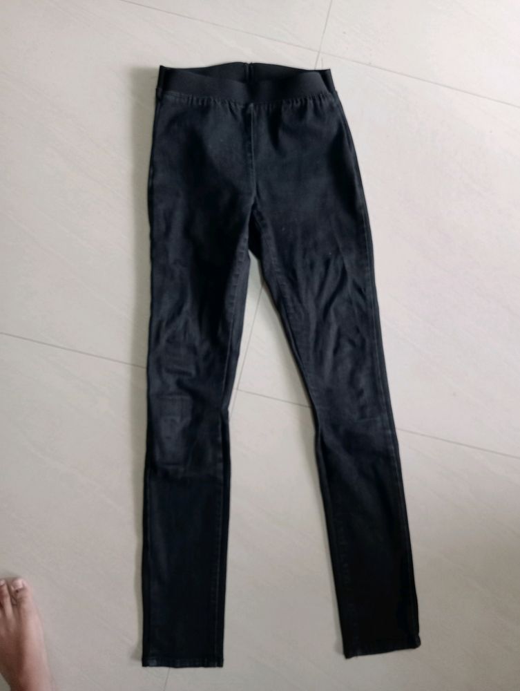Black Skinny Jeans