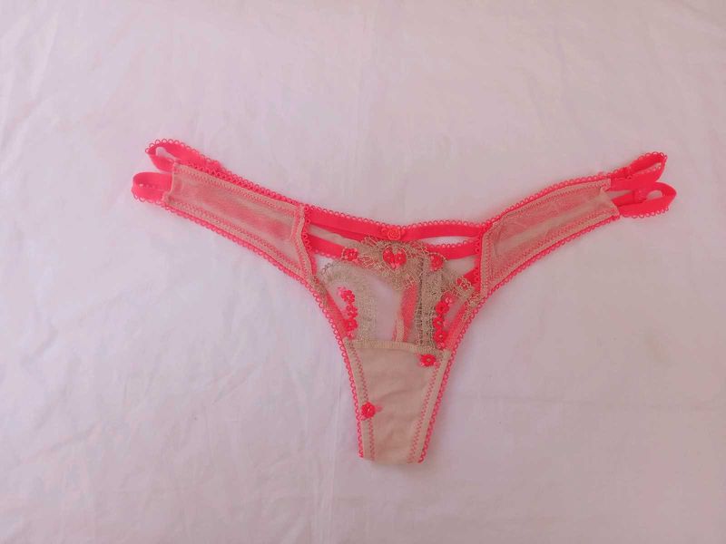 Victoria&#39;s secret Lace Thong