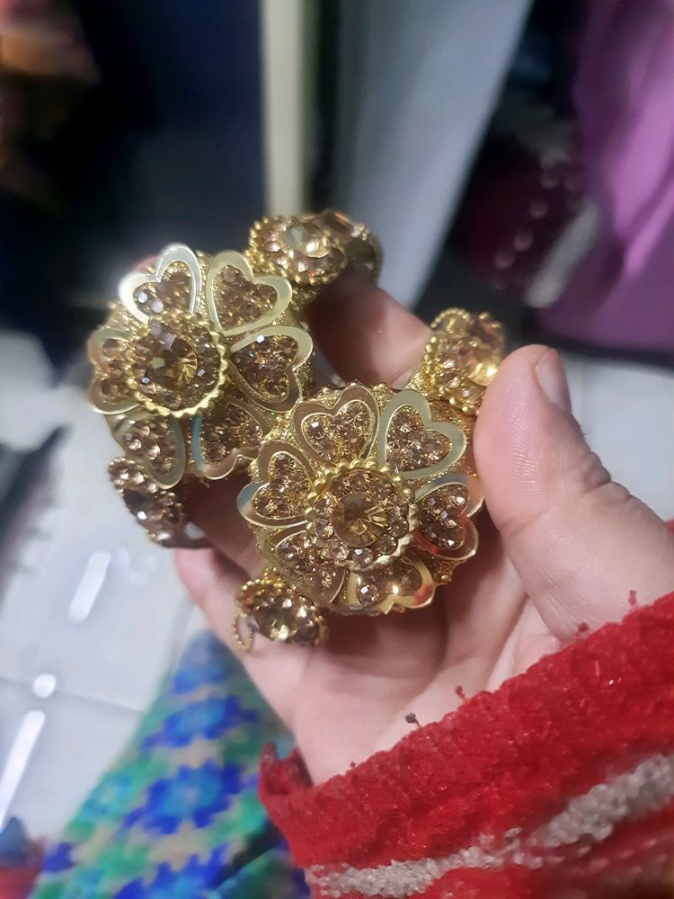Fancy Stylish Kade Or Bangles