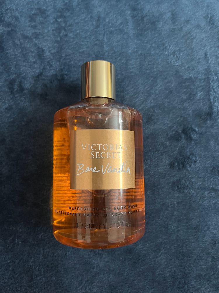 VS BARE VANILLA SHOWER GEL