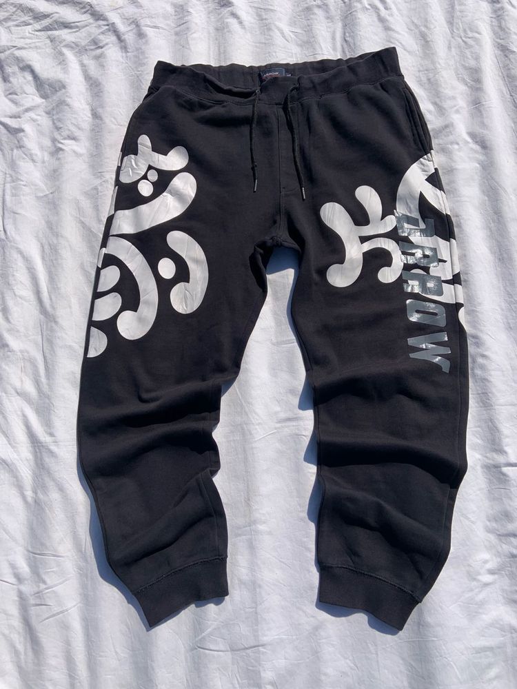 Arrow trouser