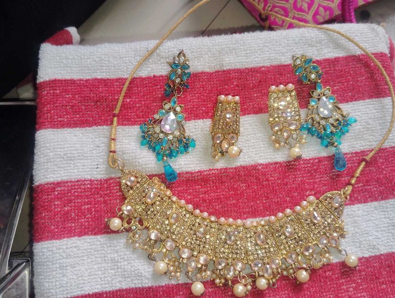 Elegant Jewelry Set