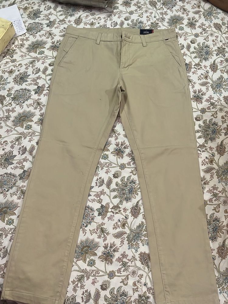 Men&#39;s Khaki Trousers