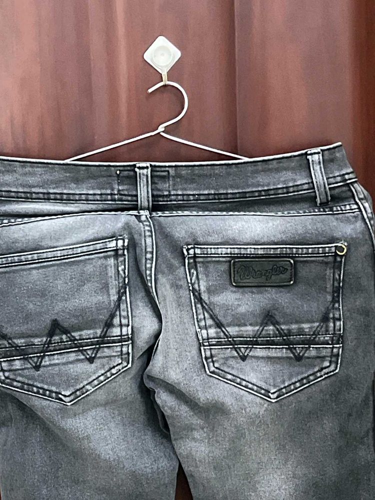 Wrangler Grey Wash Jeans