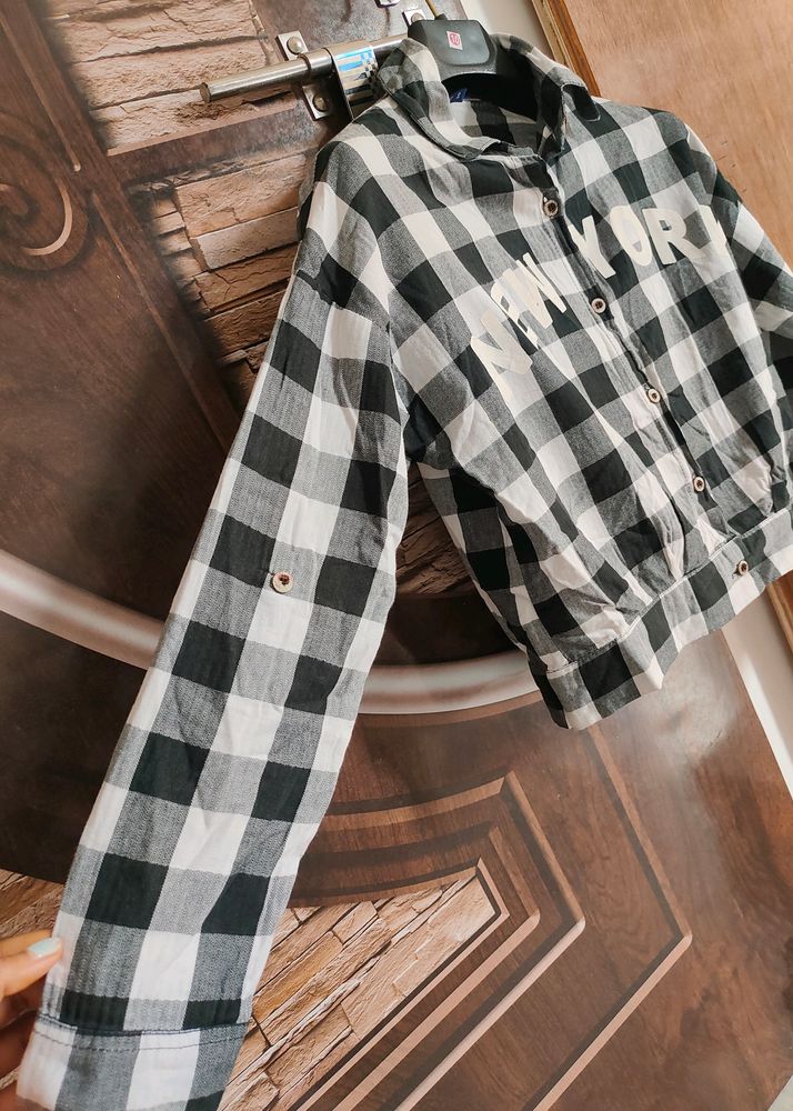 Crop Checks Shirt 🖤🤍🦓