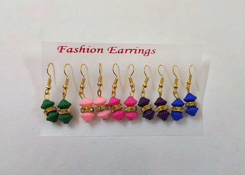 Earrings; set of 5
