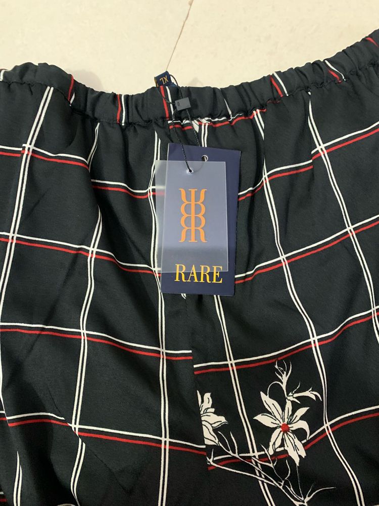 Regular Fit Parallel Trouser