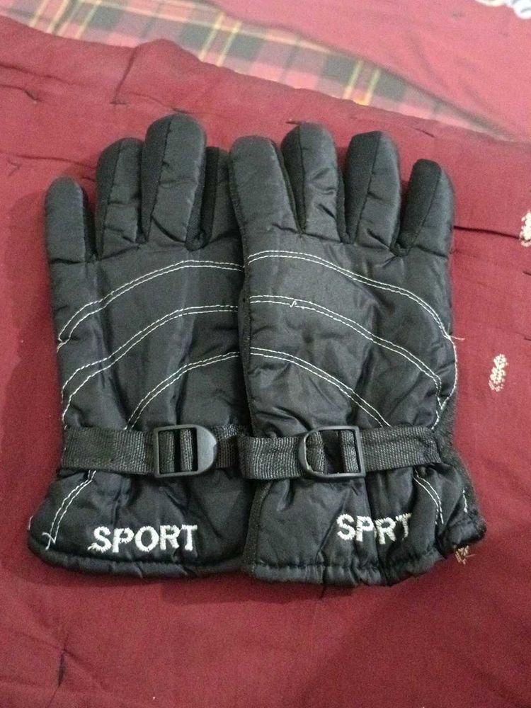 Black Sport Winter Gloves