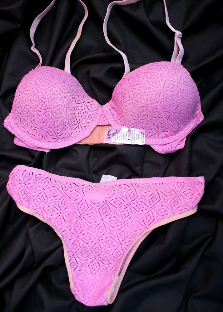 Bra &amp; Panty Set 👙