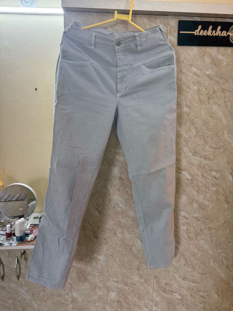 Stretchable Comfortable Jeans