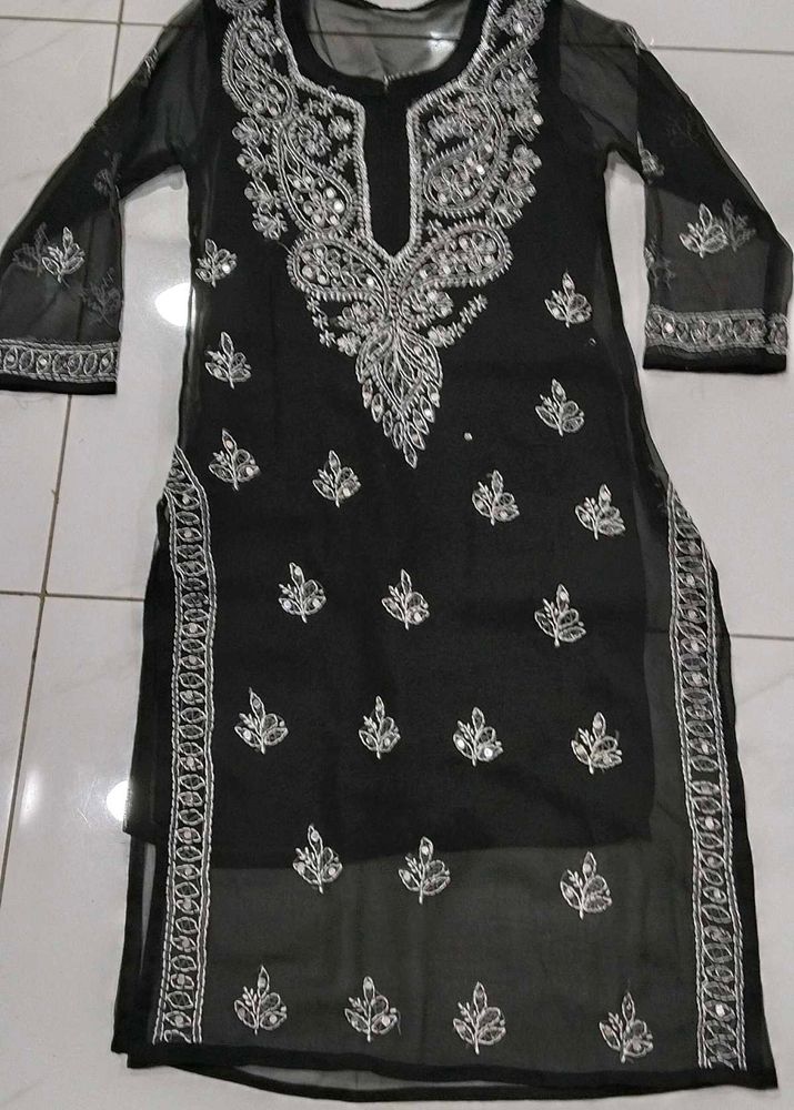 Chikankari Kurti