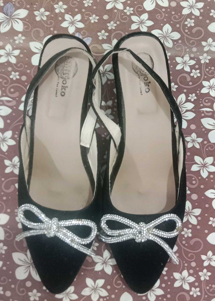 🌸Black 2inch  Heels