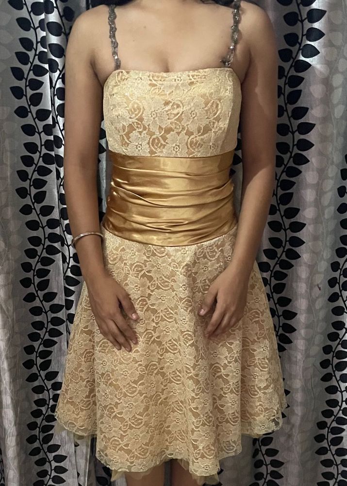 Elegant Gold Dress.
