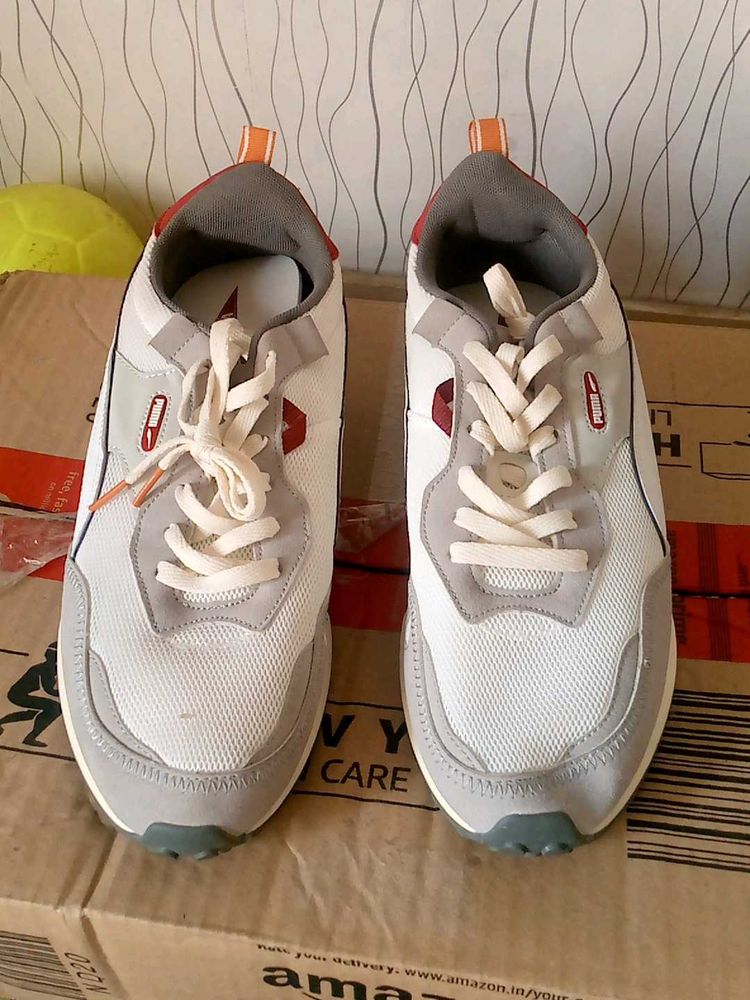 PUMA Comfortable Casual Sneakers