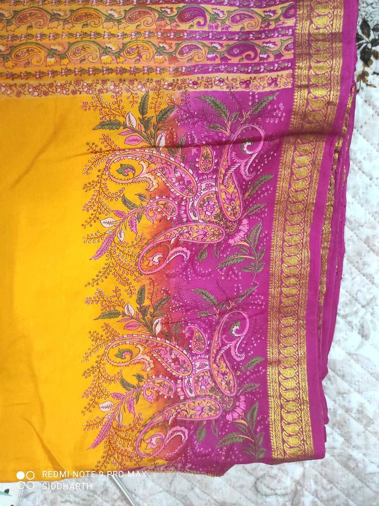 Beautiful vintage Yellow Silk Saree💛💜💚