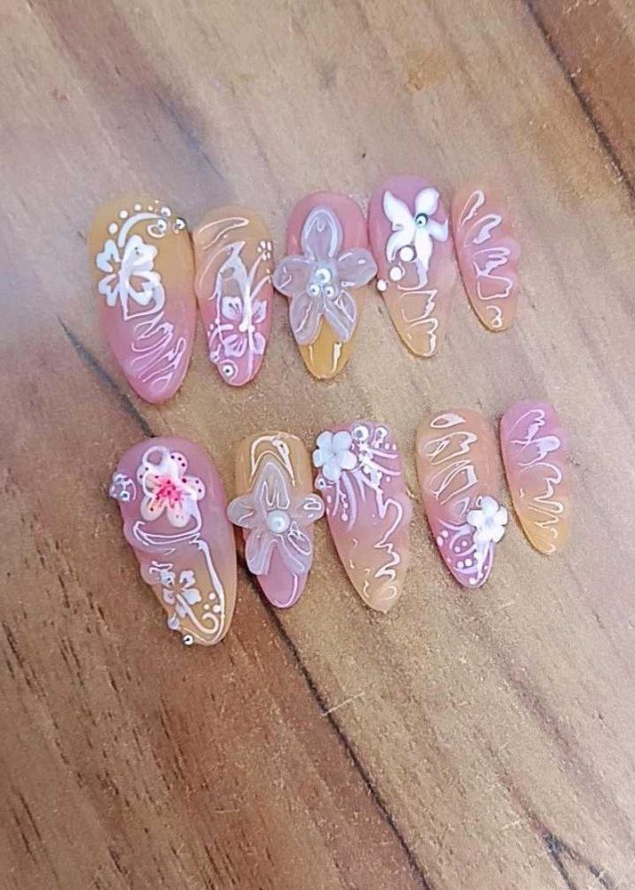 Floral 3D Press-On Nails
