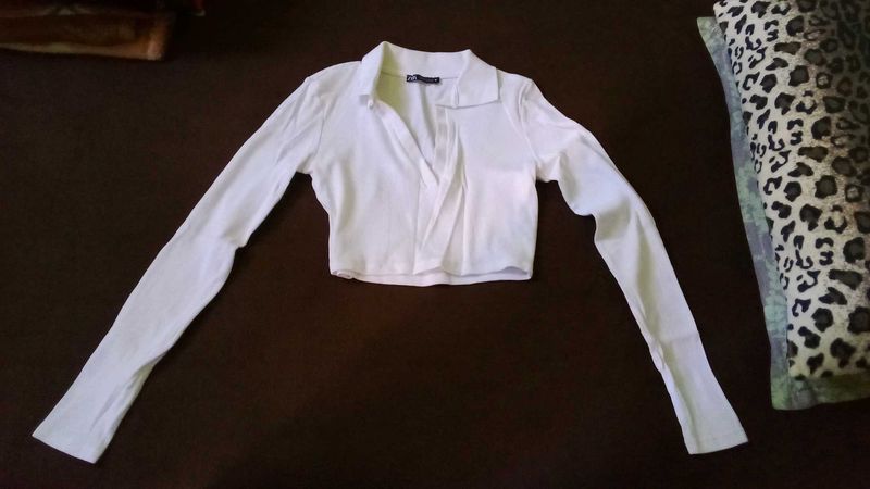 ZARA white long sleeve crop top