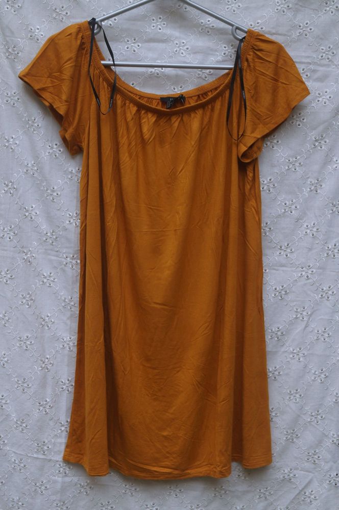 OFF SHOULDER DRESS