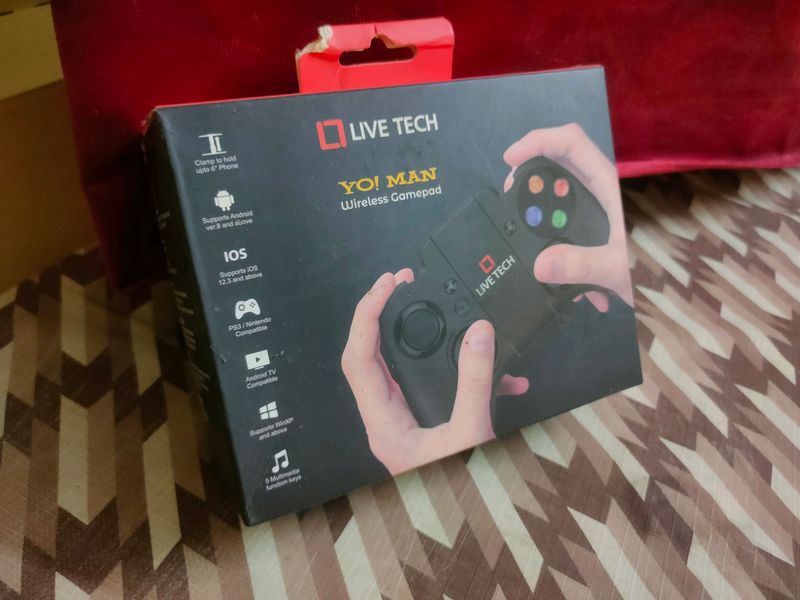 Live Tech Wireless Gamepad With 2 Perfumes