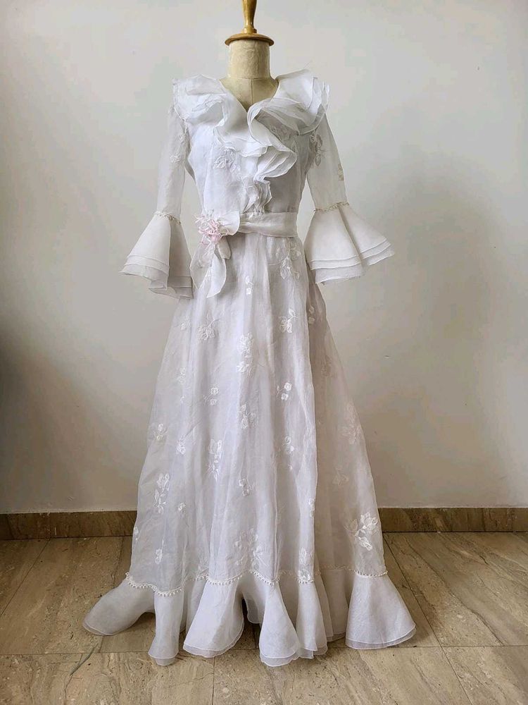 Pretty Gown