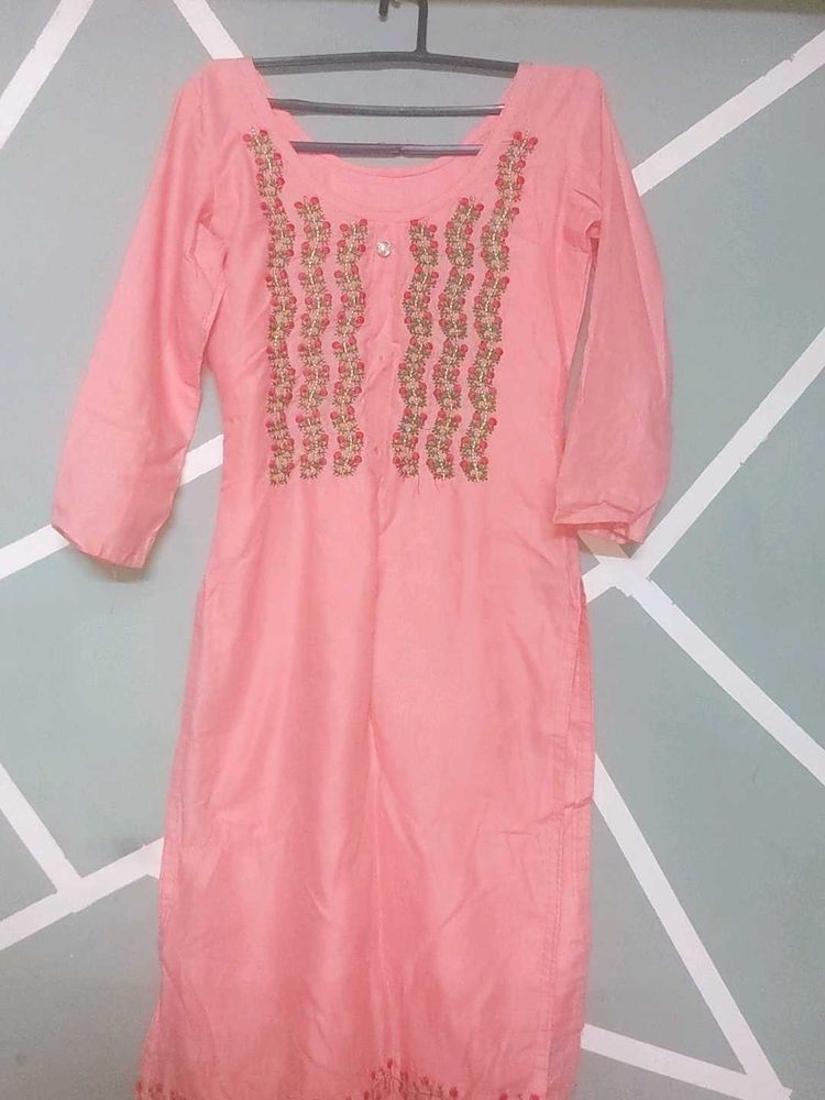 Embroidered Pink Kurta