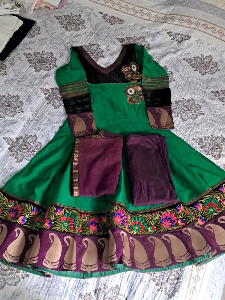 Elegant Green &amp; Black Anarkali Suit