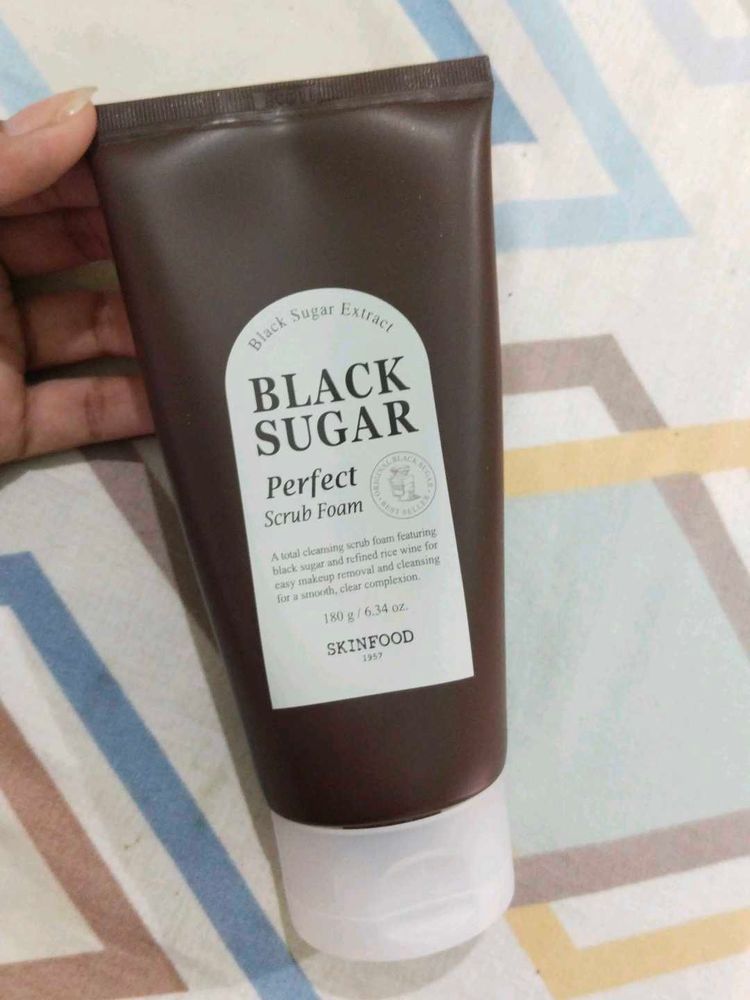 Skinfood Black Sugar Scrub🍚