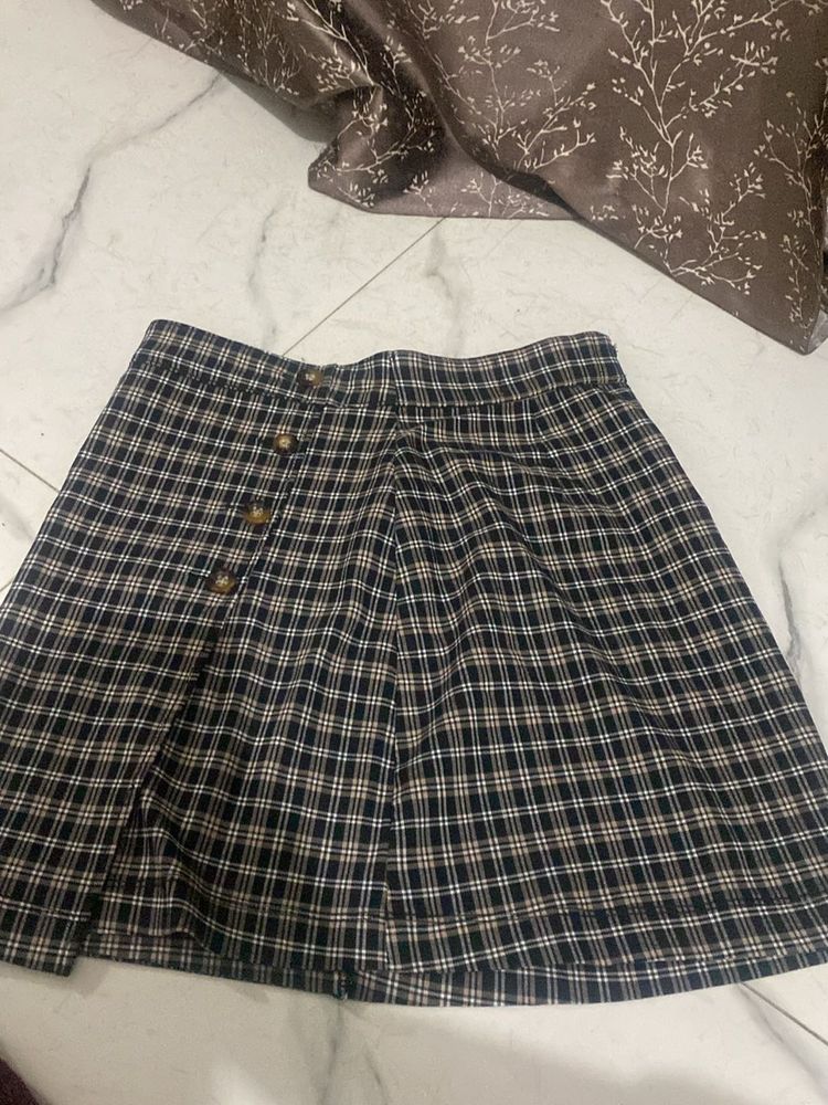 Checked Short Skirt