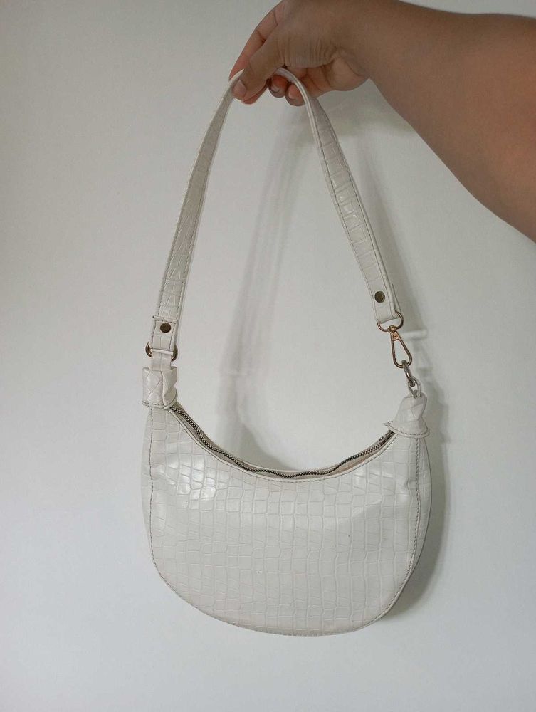 White Shoulder Bag