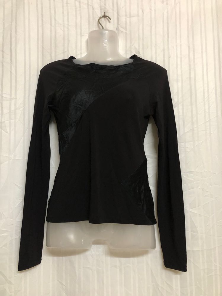 Sava Long Sleeve Black Top