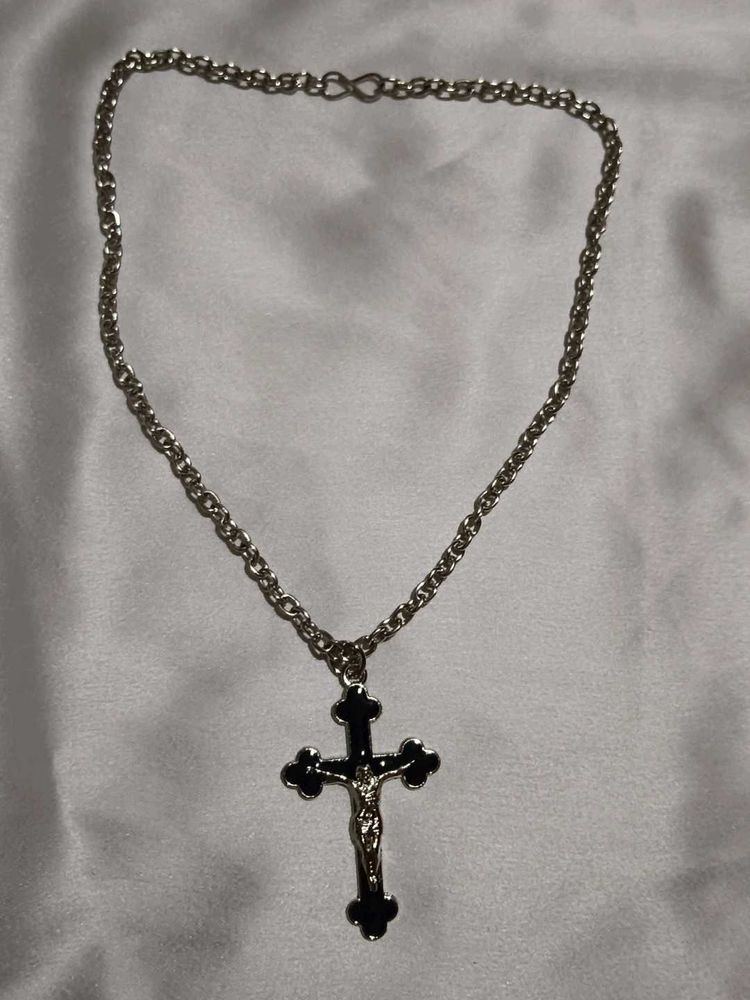 Cross Pendant Necklace