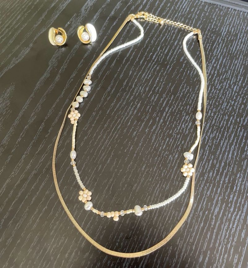 Neckpiece And Earring