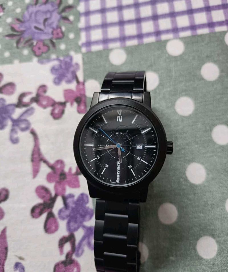 Fastrack Tripster Quartz Analog with Date Black Di